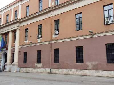 Il complesso contiene al suo interno una biblioteca militare di 20mila libri